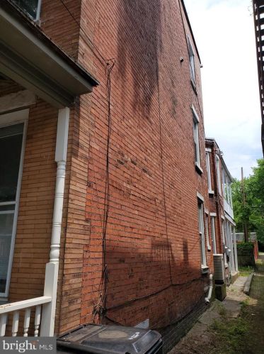 1625 Green St, Harrisburg, PA 17102-2417