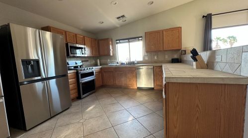 9805 Verbena Dr, Desert Hot Springs CA  92240-1908 exterior