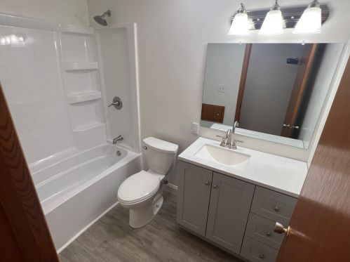 1215 American Ave, Waukesha WI  53188-4930 exterior