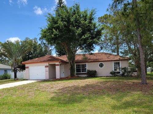3397 Potts St, Fort Pierce, FL 34953-3470