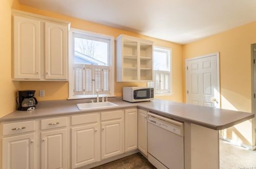 1 Bede Ter, Cornwall NY  exterior