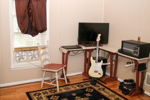 220 10th St, Connellsville PA  15425-2413 exterior