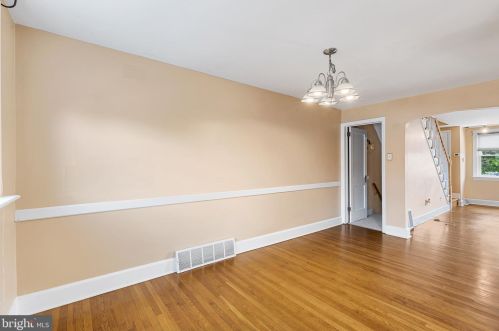 302 Stratford Rd, Manor PA  19036-1638 exterior