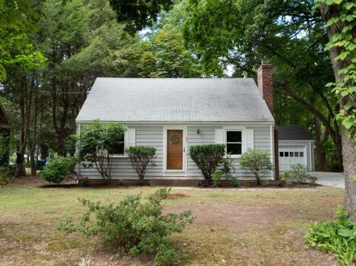 56 Wintonbury Ave, Bloomfield, CT 06002-1924