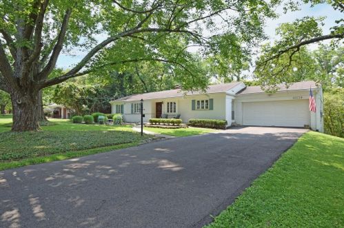 10539 Cinderella Dr, Cincinnati, OH 45242-4908