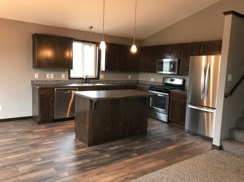18530 Ogden St, Otsego, MN 55330-1066