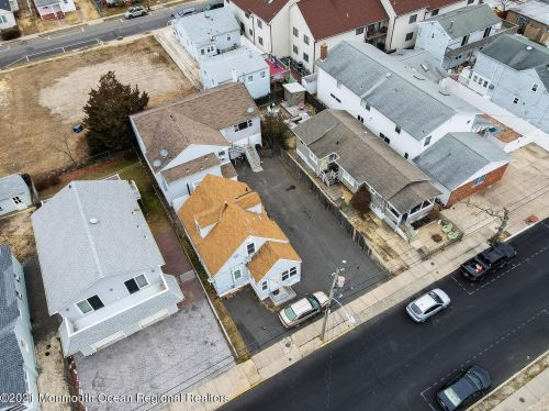 250 Hancock Ave, Pelican Island NJ  08751-2043 exterior