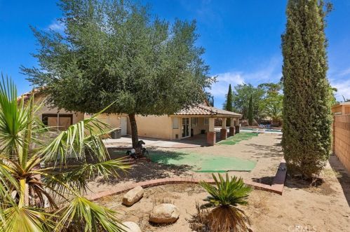 12645 Pinyon Pine Ct, Victorville CA  92392-6297 exterior