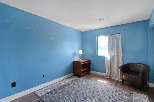 40152 Calle Plana, Santa Clarita CA  91390-1086 exterior