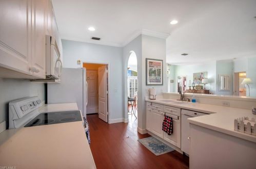 23379 Olde Meadowbrook Cir, Bonita Springs FL 34134-9115 exterior