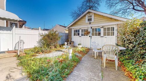 114-49 114th St, Jamaica, NY 11420-1343