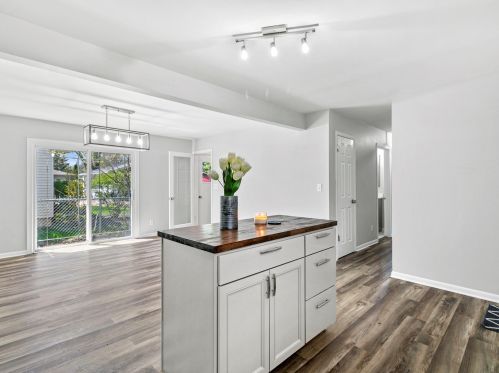 6175 122nd St, Milwaukee WI  53225-1005 exterior