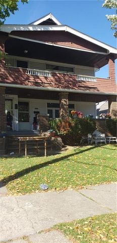 3282 116th St, Cleveland, OH 44120-3840