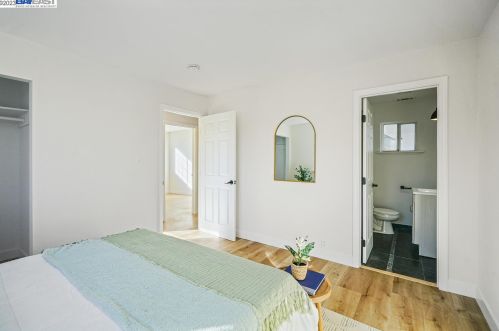 2954 Clearland Cir, West Pittsburg CA  94565-3243 exterior