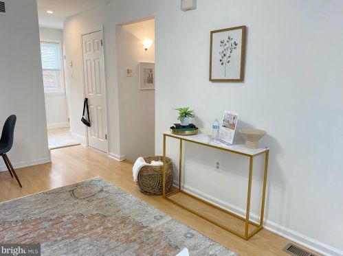 1231 Kater St, Philadelphia PA 19147-1817 exterior