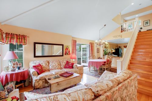 3726 Greggory Way, Santa Barbara, CA 93105-4071