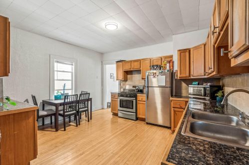 344 Rosedale Ave, Milwaukee WI 53207-0014 exterior