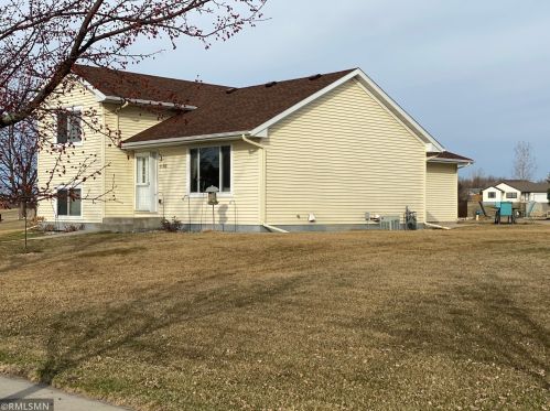 1110 Benjamin Dr, Alex, MN 56308-4404