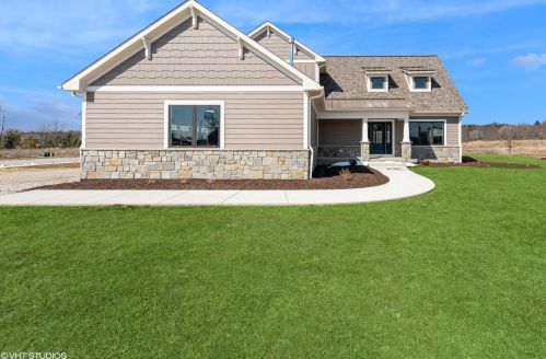 329 91st St, Twin Lakes, WI 53181-9186
