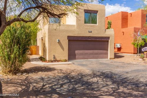 10079 Escalante Rd, Tucson, AZ 85730-4494