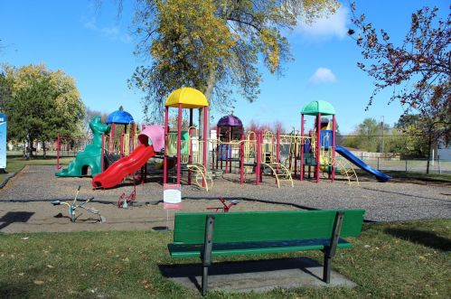 5840 Maryland Ave, Minneapolis MN 55428-3246 exterior