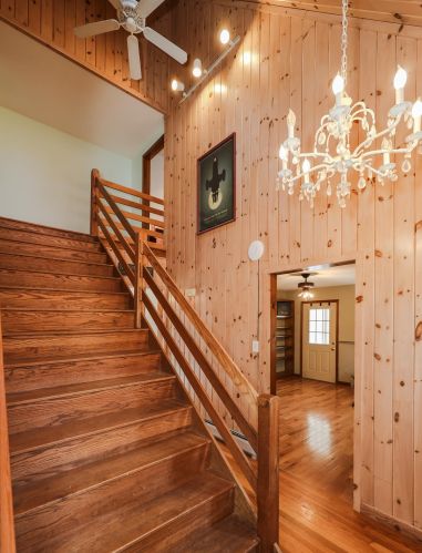 16 10th St, Kingston NH  03848-3717 exterior