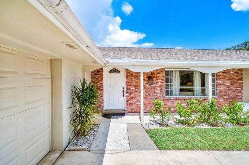 4761 Holly Dr, West Palm Beach, FL 33418-4505