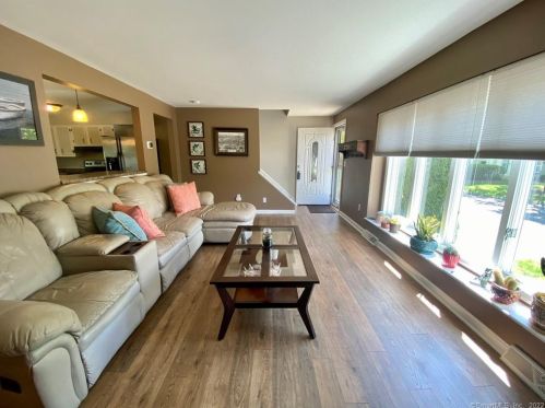 39 Carriage Path, Milford, CT 06460-7539