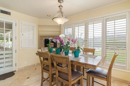 28565 Vallejo Ave, Temecula CA  92592-2316 exterior