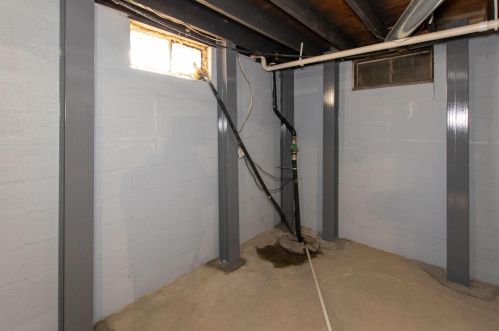 1259 Woodside Dr, Marion OH  43302-5745 exterior