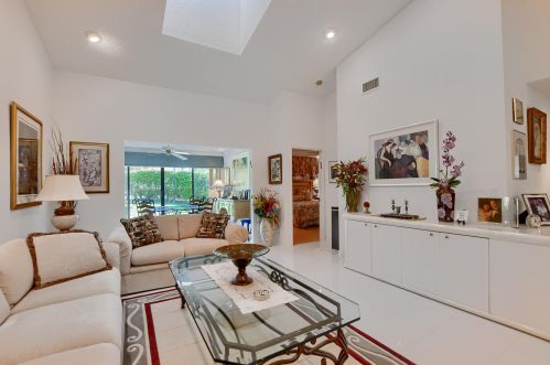 8425 Springlake Dr, Boca Raton FL  33496-4904 exterior
