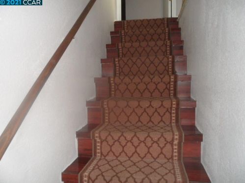 24 Virgil Ct, West Pittsburg CA  94565-1562 exterior