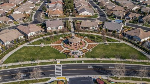 9950 Kennet Way, Elk Grove CA  95757-5118 exterior