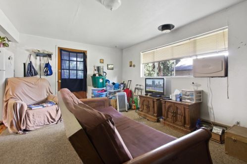 6270 Pony Express Trl, Pacific House, CA 95726-9617