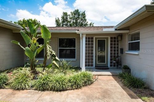 5925 33rd Ave, Saint Petersburg, FL 33710-1811
