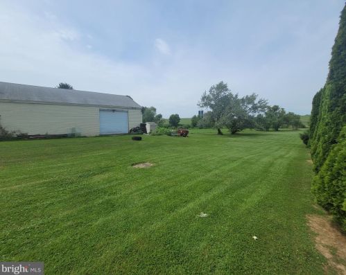 1559 Delta Rd, Cross Roads, PA 17322-7716