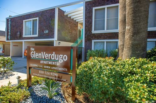 135 Verdugo Rd, Glendale, CA 91206-3910