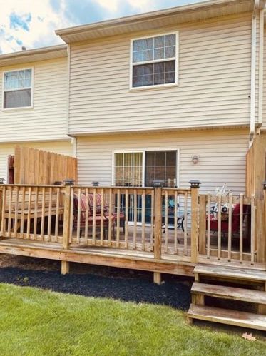 608 Palace Ct, Pittsburgh, PA 15227-4372