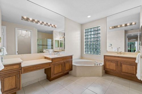 6640 Catania Dr, Boynton Beach FL  33472-7354 exterior
