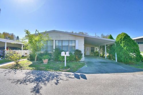 4169 Rolling Oaks Dr, Winter Haven, FL 33880-1637