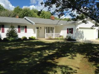 80 Telling Dr, Geneva On The Lake, OH 44041-9109
