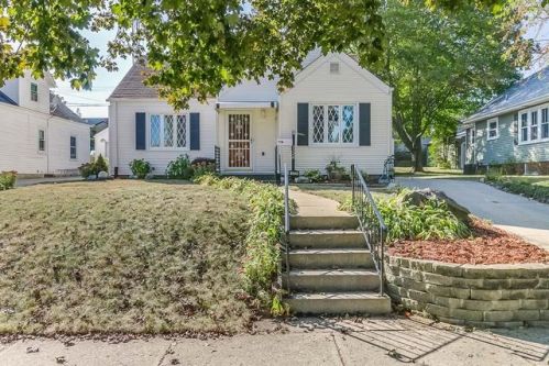 5526 35 Ave, Kenosha WI  53144-4123 exterior