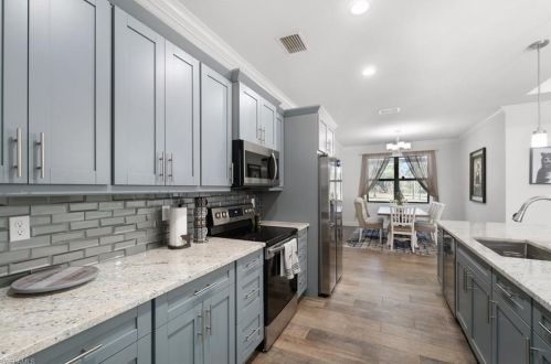 3011 12th Ave, Naples FL  34120-3730 exterior