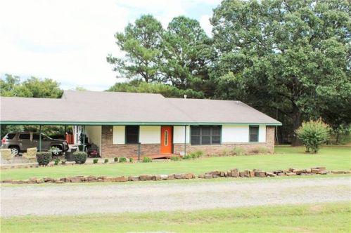 703 Anne Dr, Spiro, OK 74959-2141