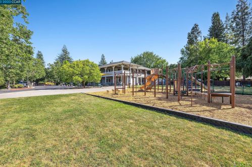 1370 Danville Blvd, Alamo CA  94507-1909 exterior