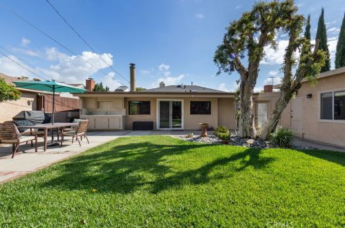 4425 Walnut Ave, Long Beach CA  90807-2524 exterior