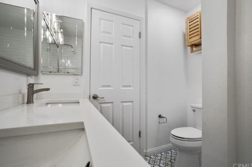 4835 122nd St, Hawthorne CA  90250-3507 exterior