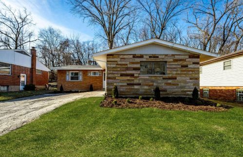 7885 Greenland Pl, Cincinnati, OH 45237-1005
