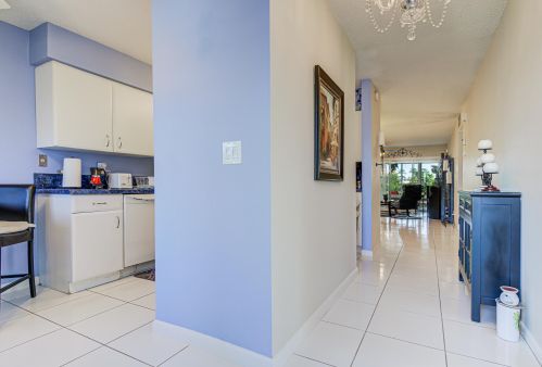 13737 Flora Pl, Delray Beach, FL 33484-1658