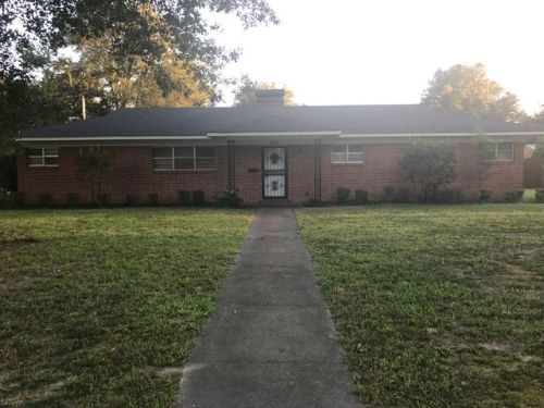 199 Clover Cir, Greenville, MS 38701-7523